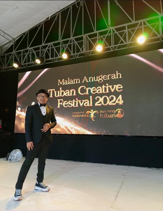 Santoso, S.Pd., M.Pd. di Panggung Tuban Creative Festival